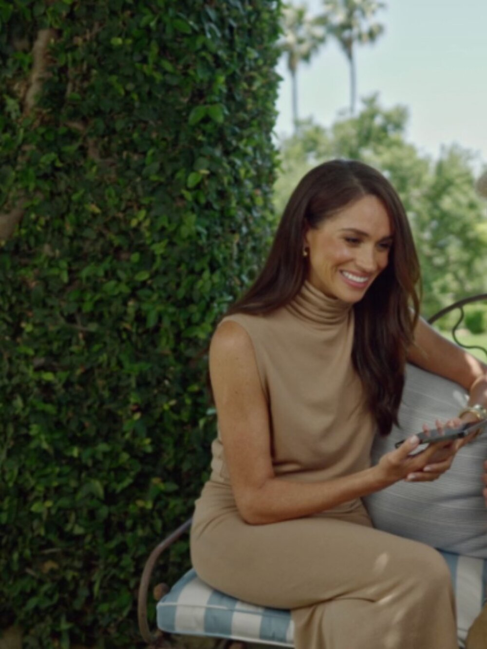 NWOT Bleusalt "The Sleeveless Turtleneck" Size 1 — As Worn by Meghan Markle